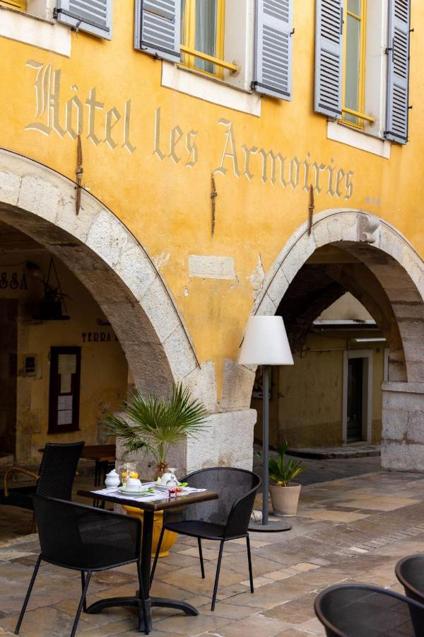 Hotel Les Armoiries Valbonne Exterior foto