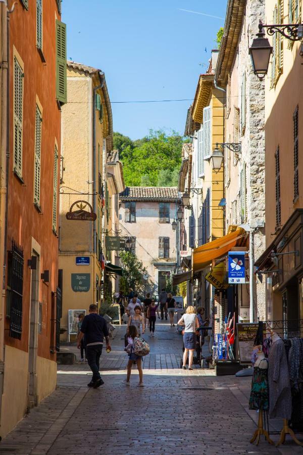 Hotel Les Armoiries Valbonne Exterior foto